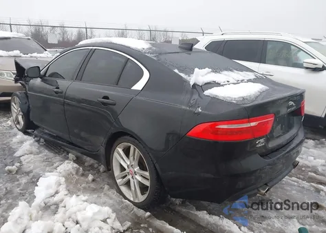 2018 Jaguar Xe 35T Premium из США, поврежденный, VIN SAJAJ4EV5JCP21848